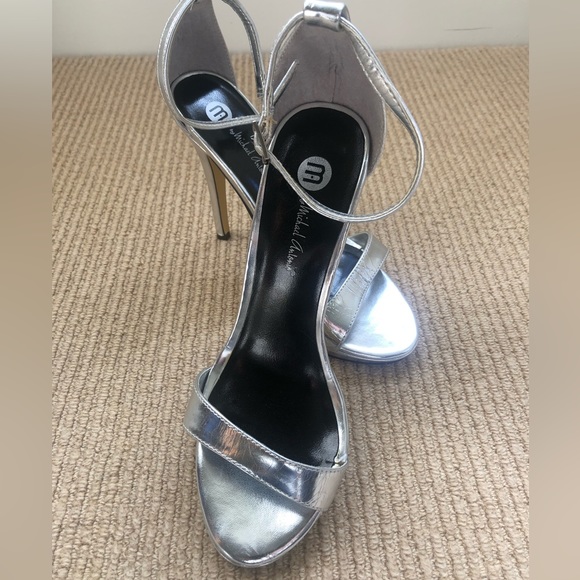 Michael Antonio Silver High Heels - Picture 4 of 10